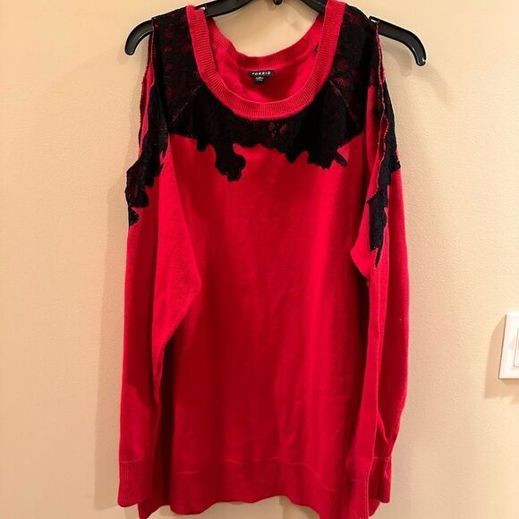 Torrid ||  Cold Shoulder Red Black Lace Sweater - Picture 5 of 6